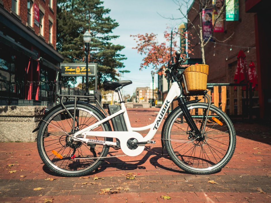 VÉLOS ÉLECTRIQUES TAUBIK INNBRUCK 2023-11