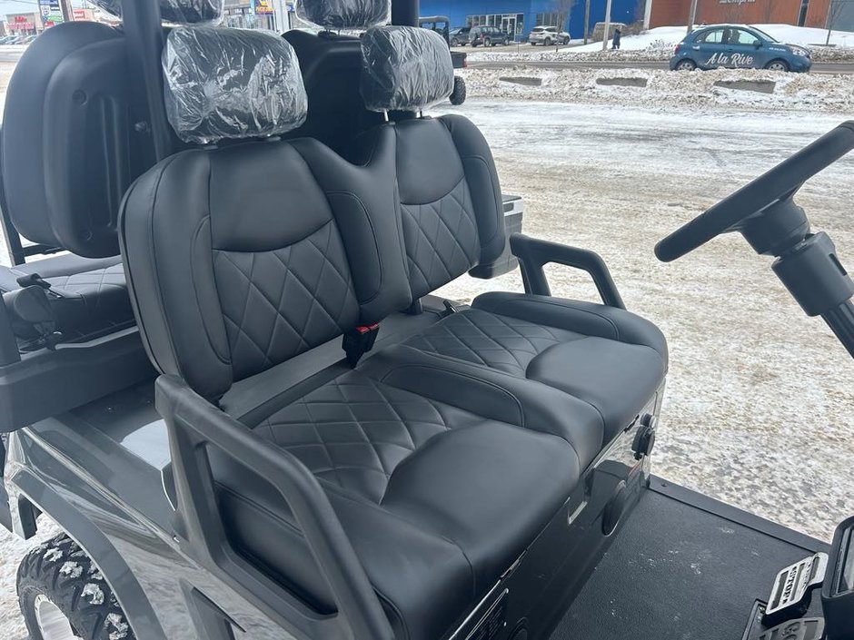 VOITURETTE DE GOLF X-PLOD MODÈLE:  VANGUARD22 100% ÉLECTRIQUE 2025-11