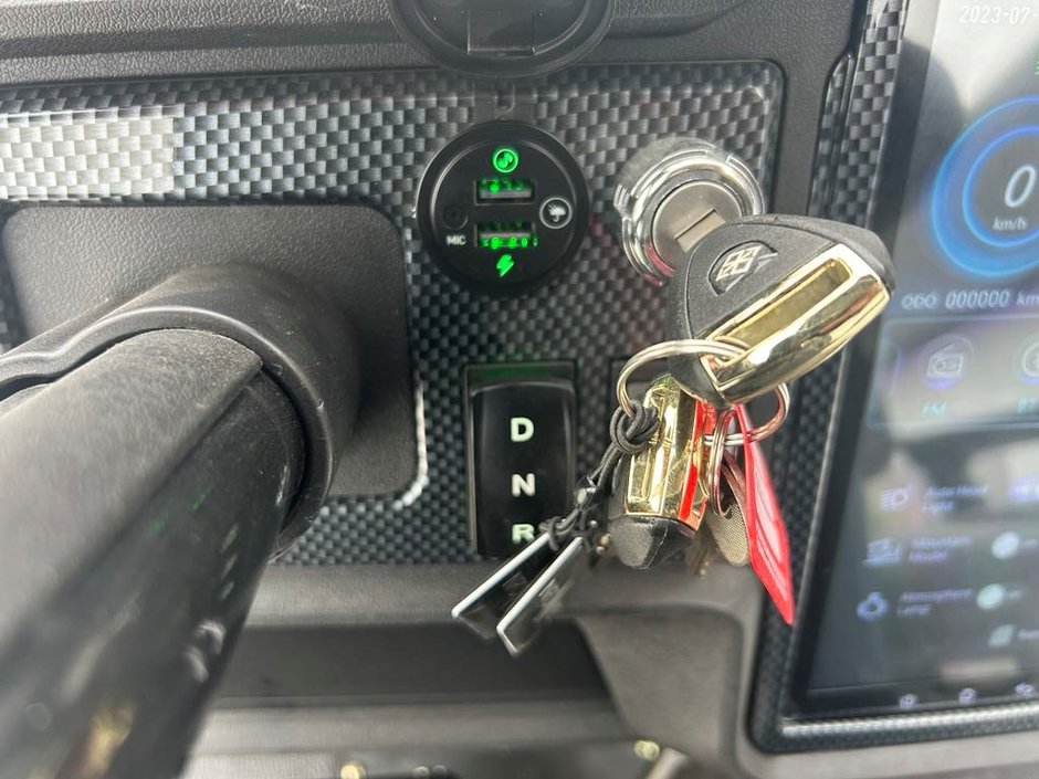 VOITURETTE DE GOLF X-PLOD MODÈLE:  VANGUARD22 100% ÉLECTRIQUE 2025-24