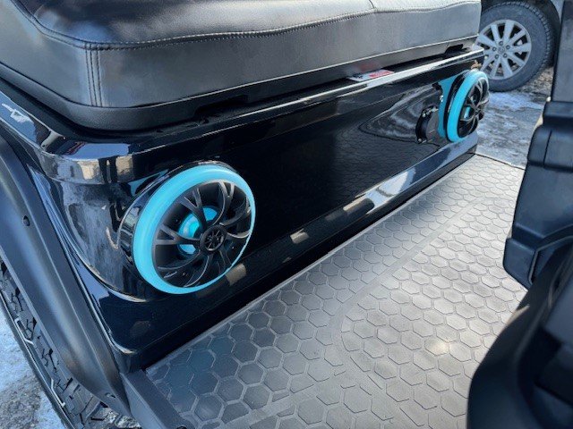 VOITURETTE DE GOLF X-PLOD MODÈLE: MAVRICK 4 INCLUANT LA VERSION PLUS DE 750$ !!!!! 2026-26