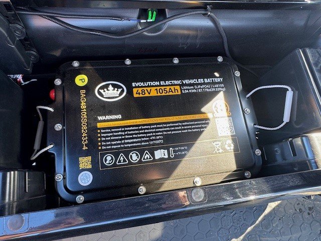 VOITURETTE DE GOLF X-PLOD MODÈLE: MAVRICK 4 INCLUANT LA VERSION PLUS DE 750$ !!!!! 2026-23