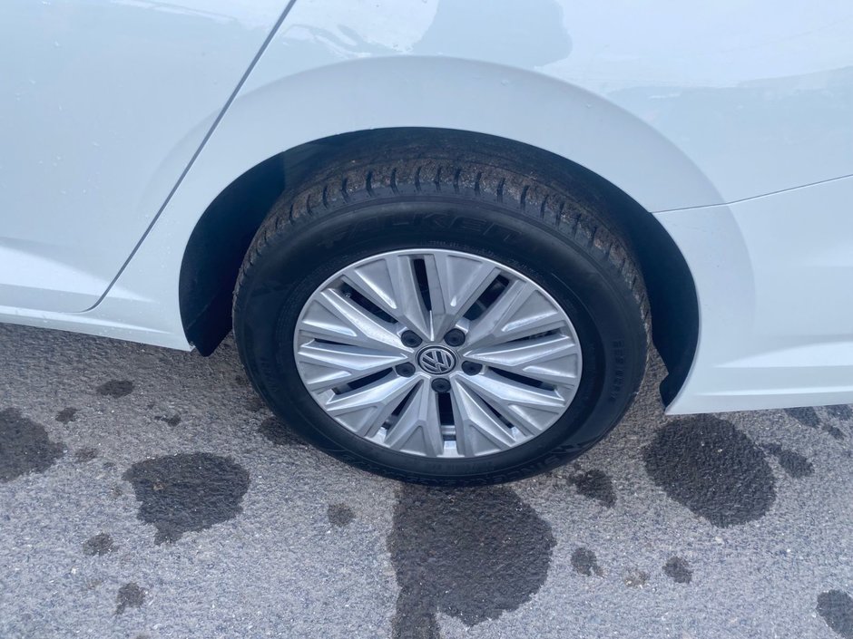 Volkswagen Jetta  2019-11