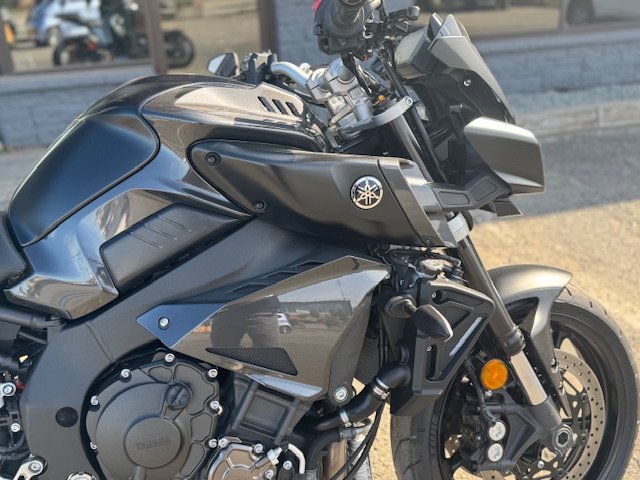 Yamaha FZ10 13,695 KM SEULEMENT 2017-8