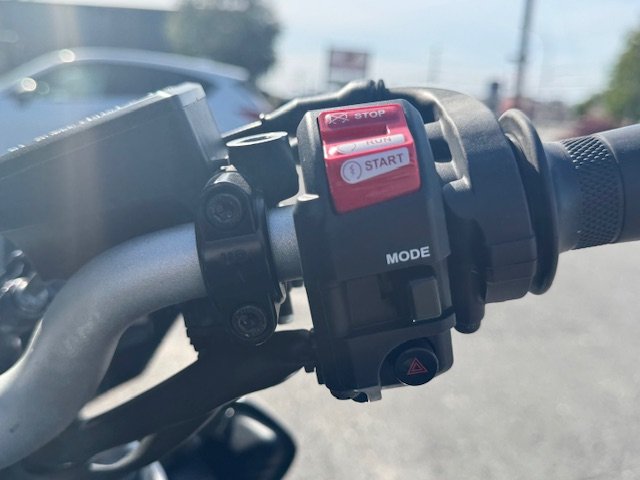 Yamaha FZ10 13,695 KM SEULEMENT 2017-13