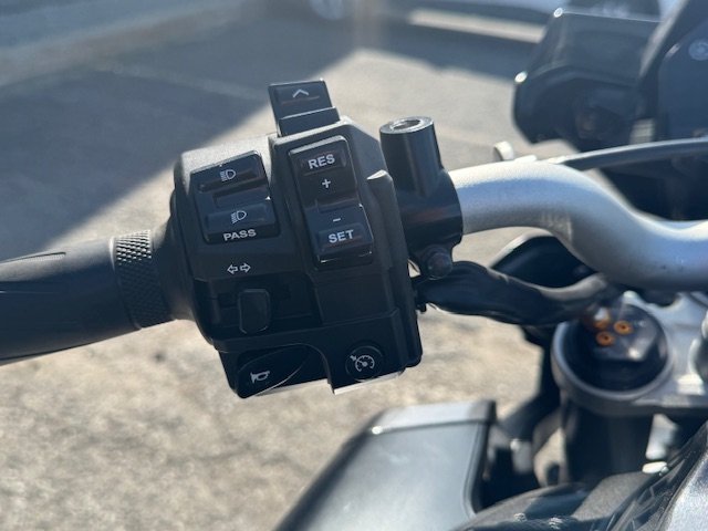 Yamaha FZ10 13,695 KM SEULEMENT 2017-12