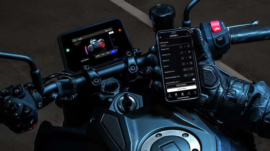 2025 Yamaha MT-09-1