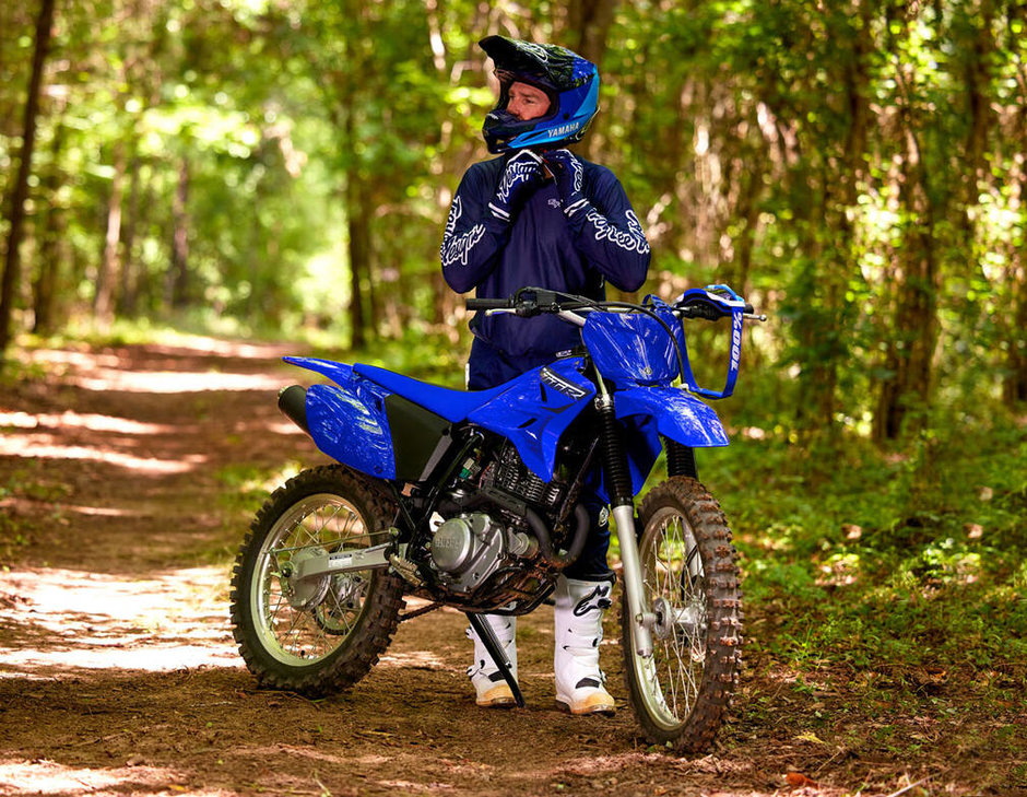 Yamaha TT-R 230  2025-8