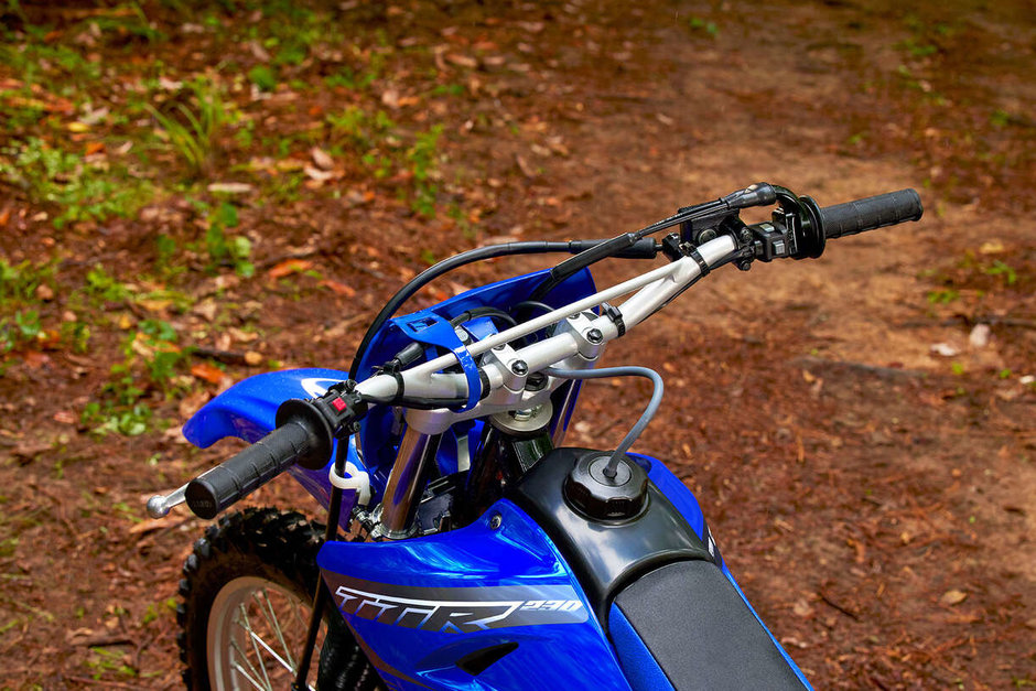 Yamaha TT-R 230  2025-2