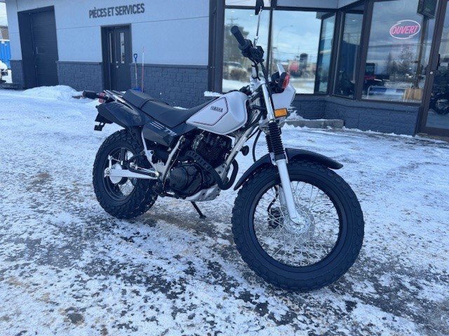 Yamaha TW200  2025-1