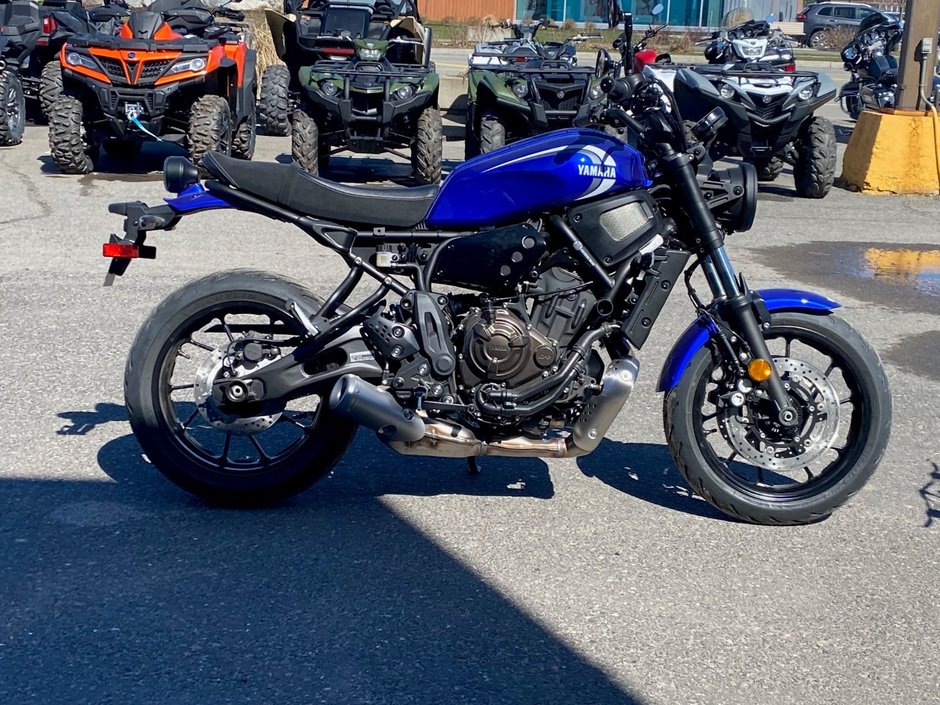 2024 Yamaha XSR700-3