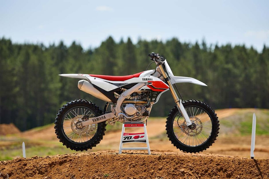 2026 Yamaha YZ450F ÉDITION ÉDITION 70E ANNIVERSAIRE-1