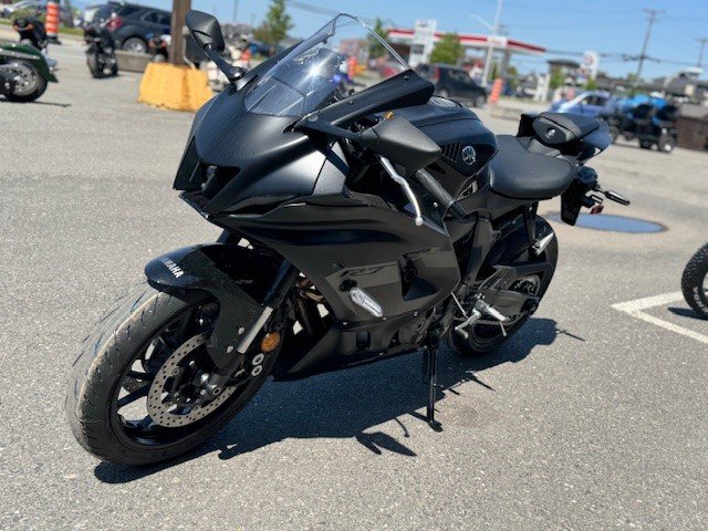 2025 Yamaha YZF-R7-2
