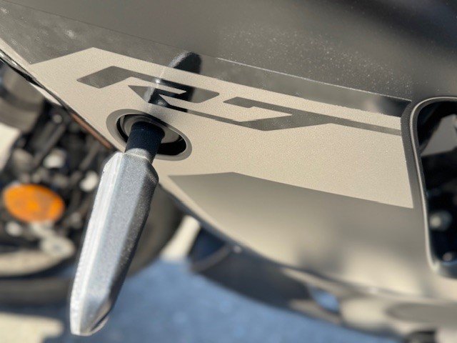 2025 Yamaha YZF-R7-12