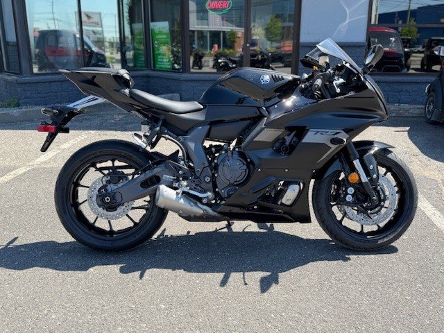 2025 Yamaha YZF-R7-0