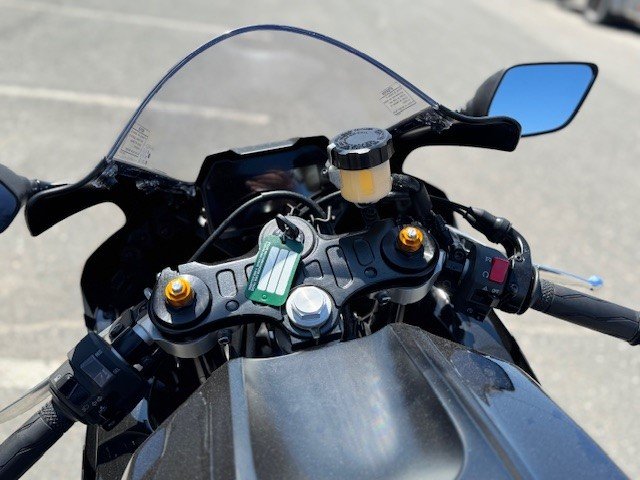 2025 Yamaha YZF-R7-11