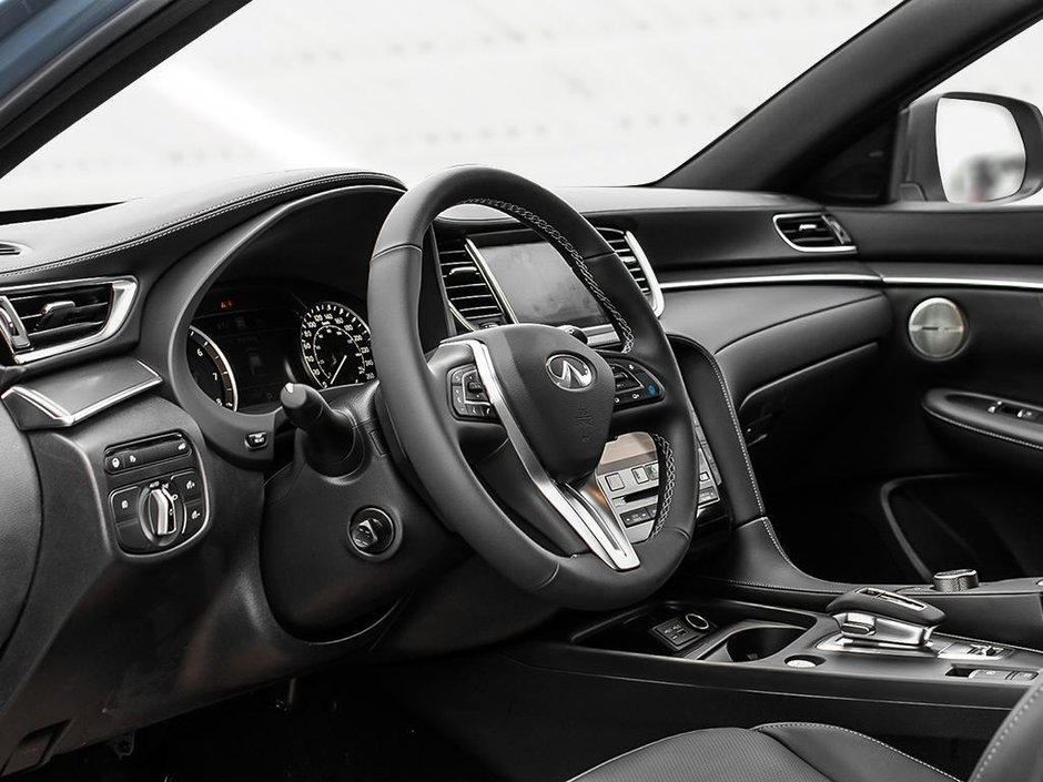2025 Infiniti QX55 Essential-11