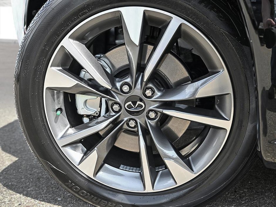 2027 Infiniti QX65 Luxe-7