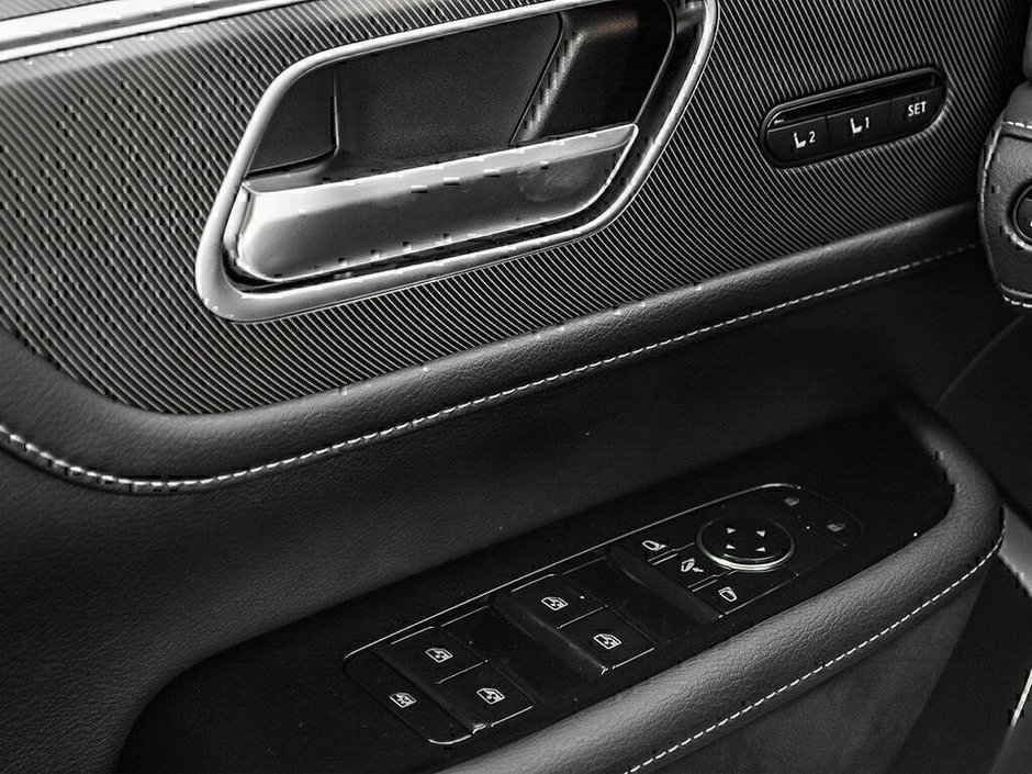 2025 Infiniti QX80 LUXE-14