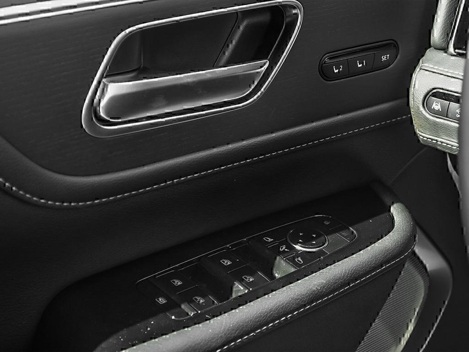 2025 Infiniti QX80 SENSORY-14