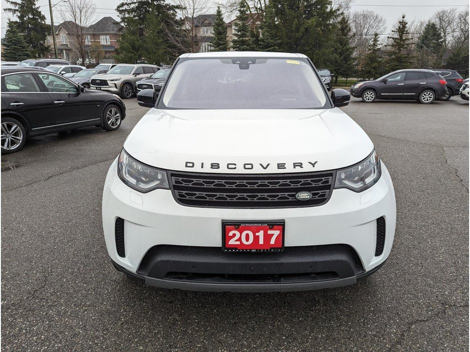 2017 Land Rover Discovery HSE Luxury-2