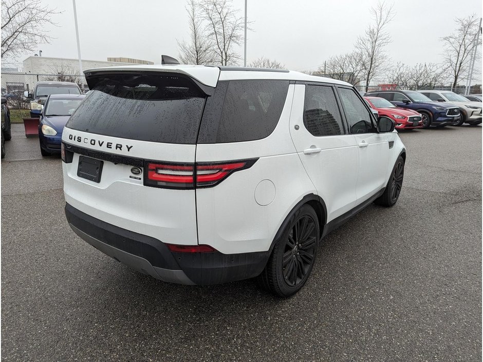 2017 Land Rover Discovery HSE Luxury-6