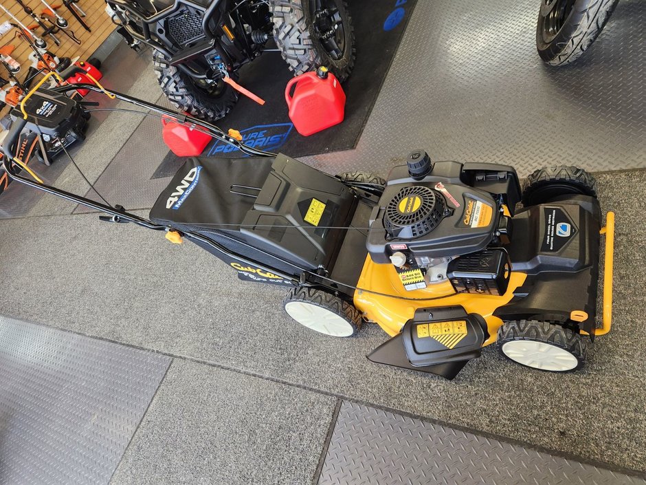 Cub Cadet SC 700C Tondeuse Autopropulsée  2024