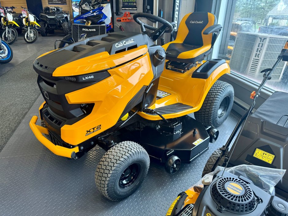 2024 Cub Cadet XT2 LX46