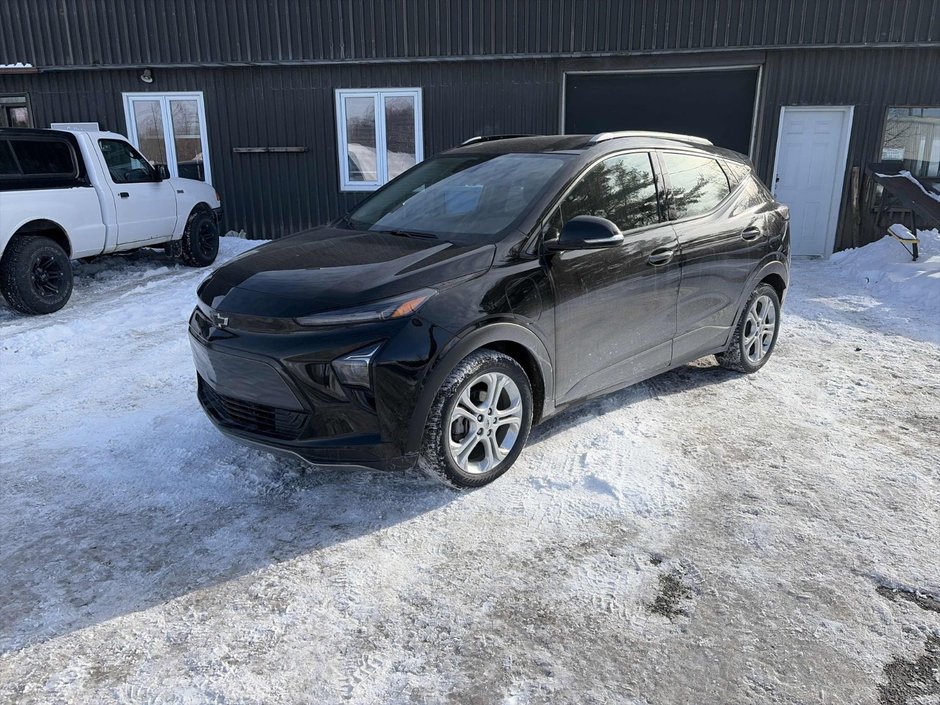 2023 Chevrolet Bolt EUV LT, BAS KM, GARANTIE in Boucherville, Quebec - w940px