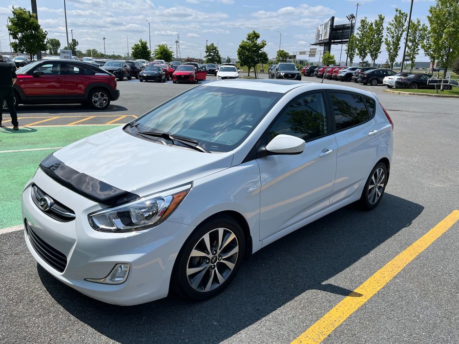 Hyundai Accent SE, AUT, AIR, TRÈS BAS KM 2017 à Boucherville, Québec - w940px