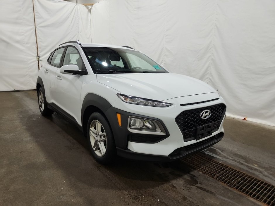 Hyundai Kona Essential, AWD, BAS KM 2018 à Boucherville, Québec - w940px