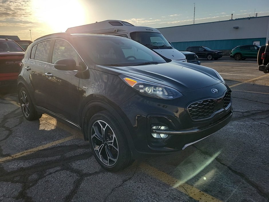 Kia Sportage SX AWD TOIT PANO CUIR JAMAIS ACCIDENTÉ 2022 à Boucherville, Québec - w940px