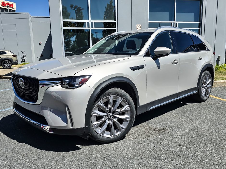Mazda CX-90 MHEV GT AWD NAV CUIR TOIT PANO 2024 à Boucherville, Québec - w940px