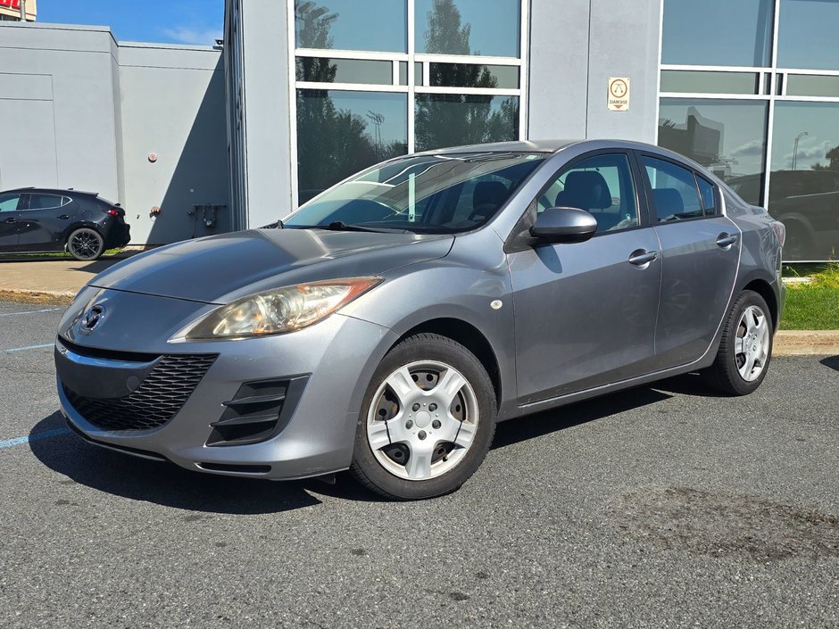2010 Mazda Mazda3 GX /  1 SEUL PROPRIO / BAS KM in Boucherville, Quebec - w940px