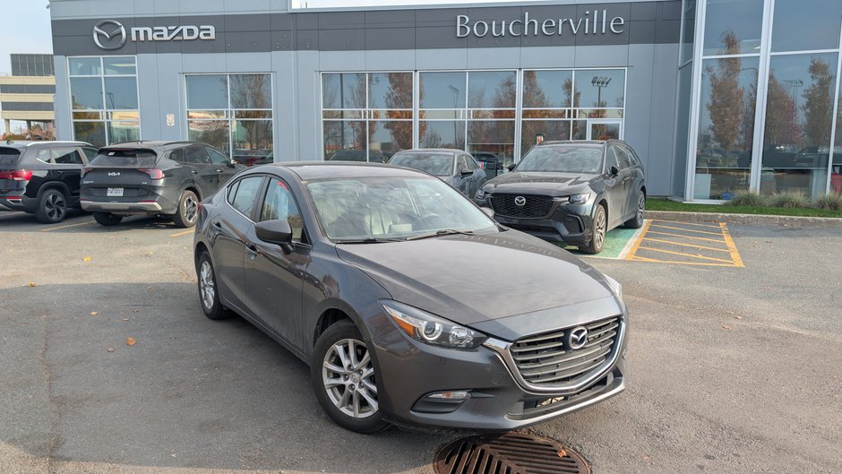 2017 Mazda Mazda3 SE, CUIR, BANC CHAUFFANT, NAVIGATION in Boucherville, Quebec - w940px