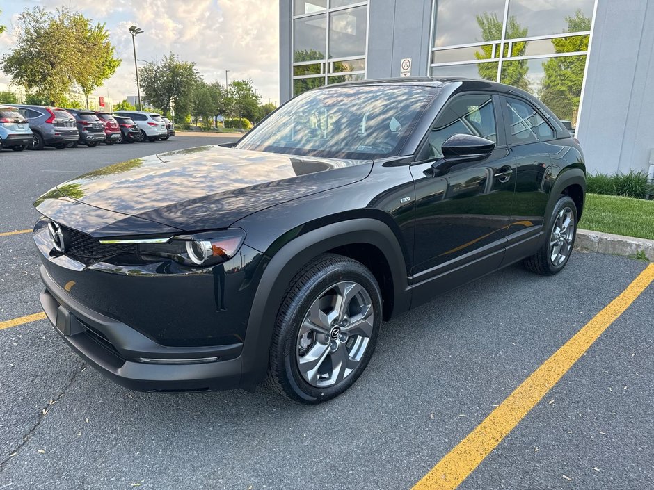 2024 Mazda MX-30 EV 100% ÉLECTRIQUE / GPS / AIR CLIMATISÉ in Boucherville, Quebec - w940px