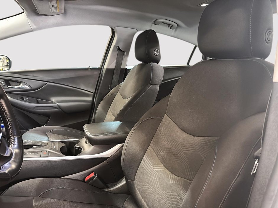 2019 Chevrolet Volt LT-8