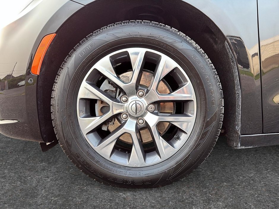 2021 Chrysler Pacifica Hybrid Pinnacle-6