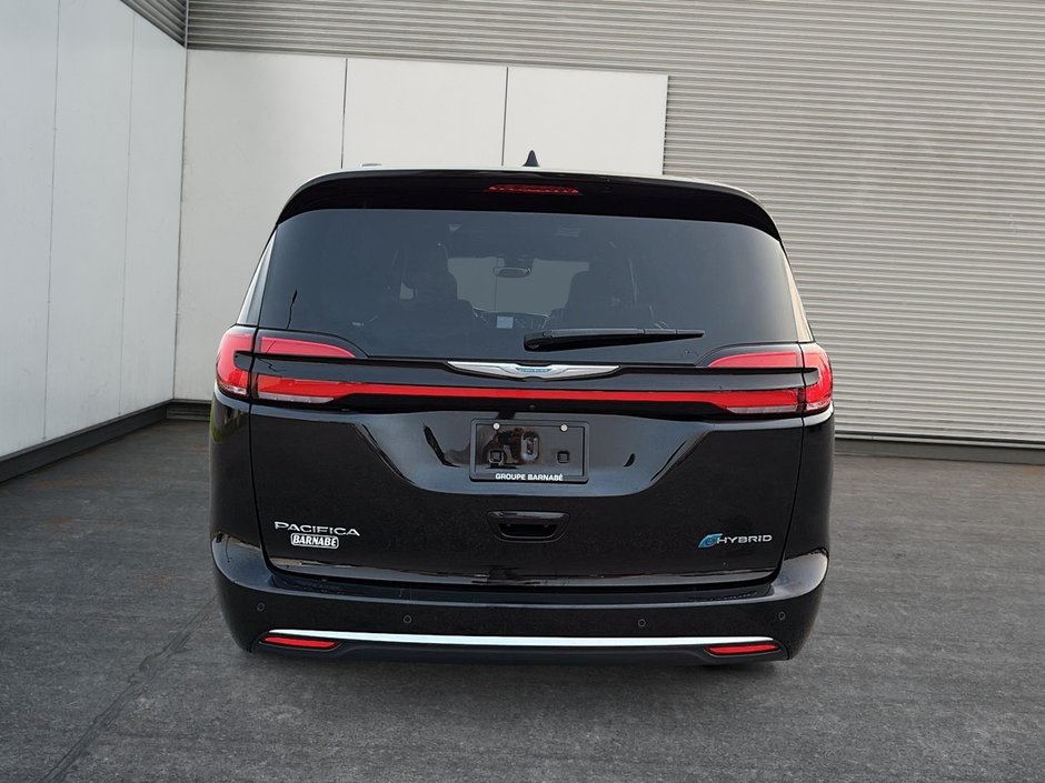 2021 Chrysler Pacifica Hybrid Pinnacle-2