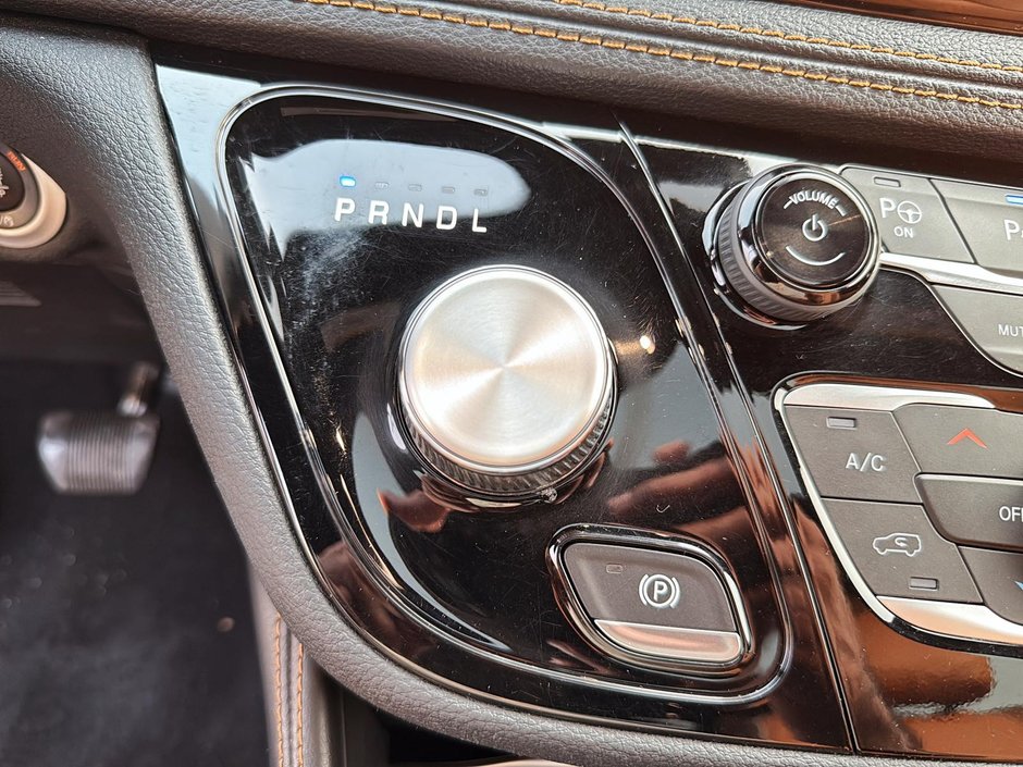 2021 Chrysler Pacifica Hybrid Pinnacle-14