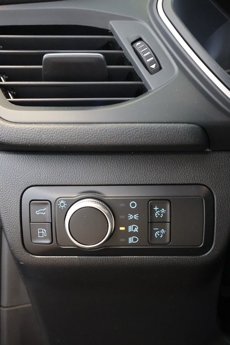 Ford Escape SE Plug-In Hybrid 2022-17