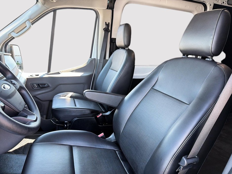 Ford Transit Cargo Van T-250 cargo 148'' 2025-8