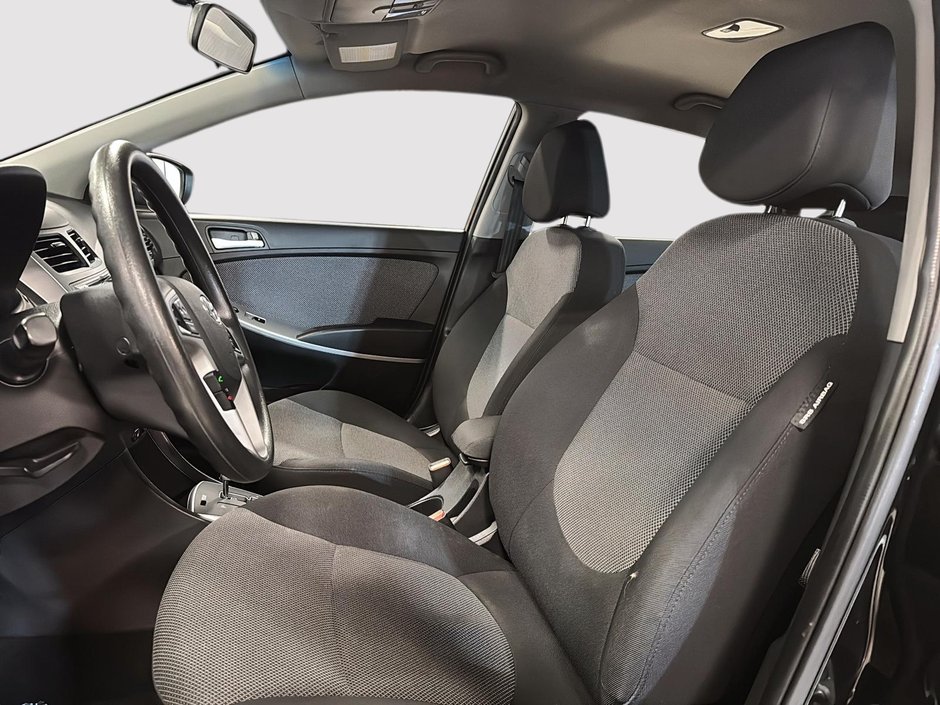 2014 Hyundai Accent GL-8