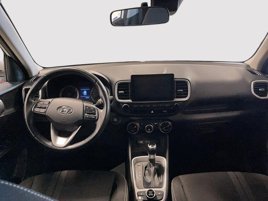 2022 Hyundai Venue Preferred-9