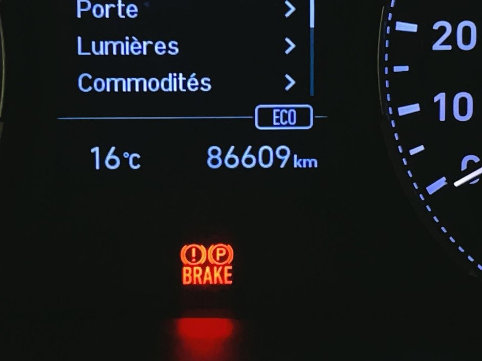 2022 Hyundai Venue Preferred-12