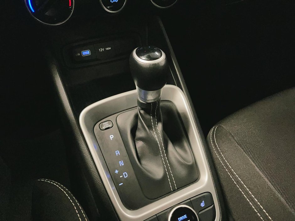 2022 Hyundai Venue Preferred-14