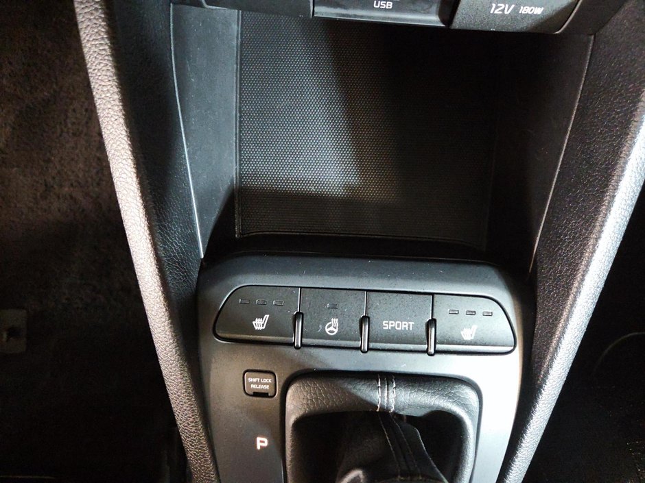 Kia Rio 5-door EX 2022-16