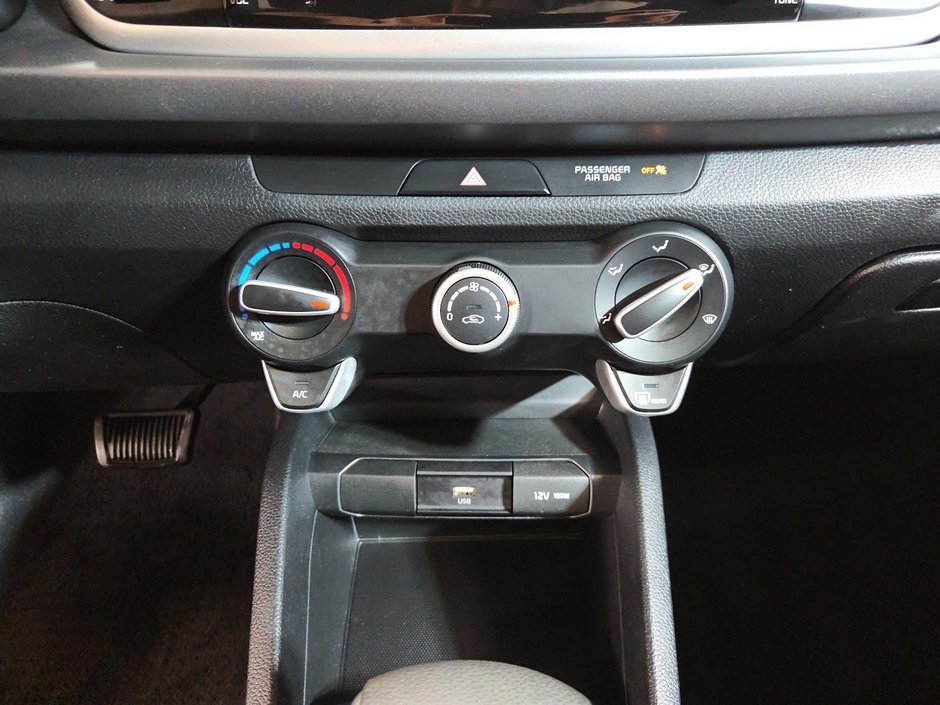 Kia Rio 5-door EX 2022-14