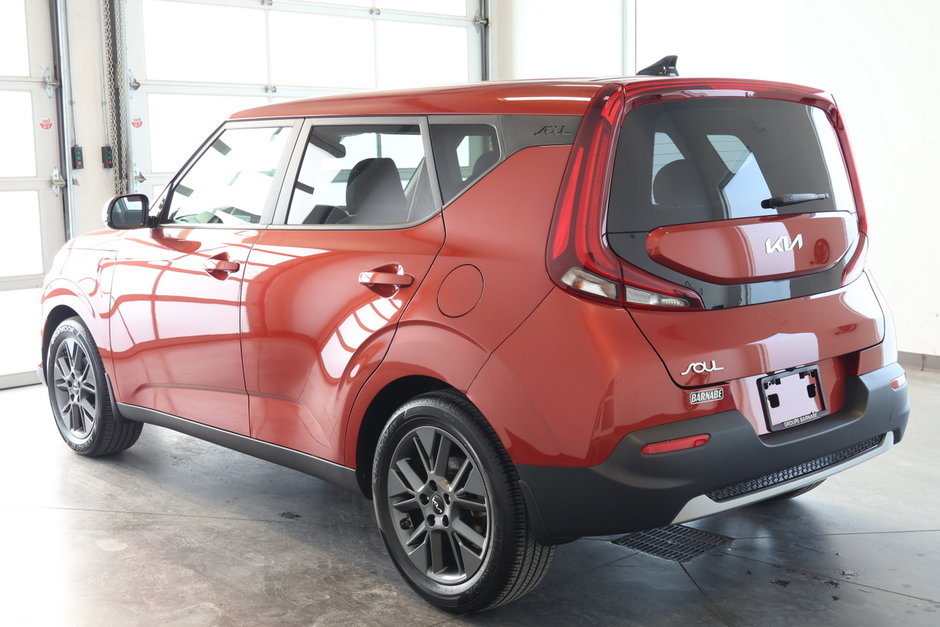 Kia Soul EX+ 2022-4