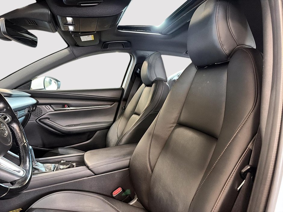 Mazda 3 Sport GS 2022-8