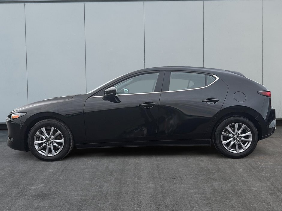 Mazda 3 Sport GS 2023-4